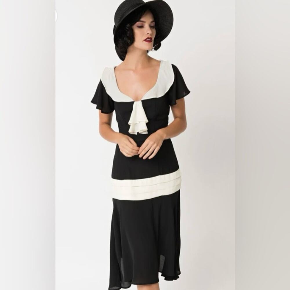 Unique Vintage Black and Cream Midi Dress